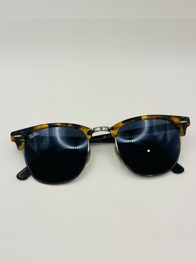 Ray-Ban Clubmaster Sunglasses – Tortoise – Polarized – Like New